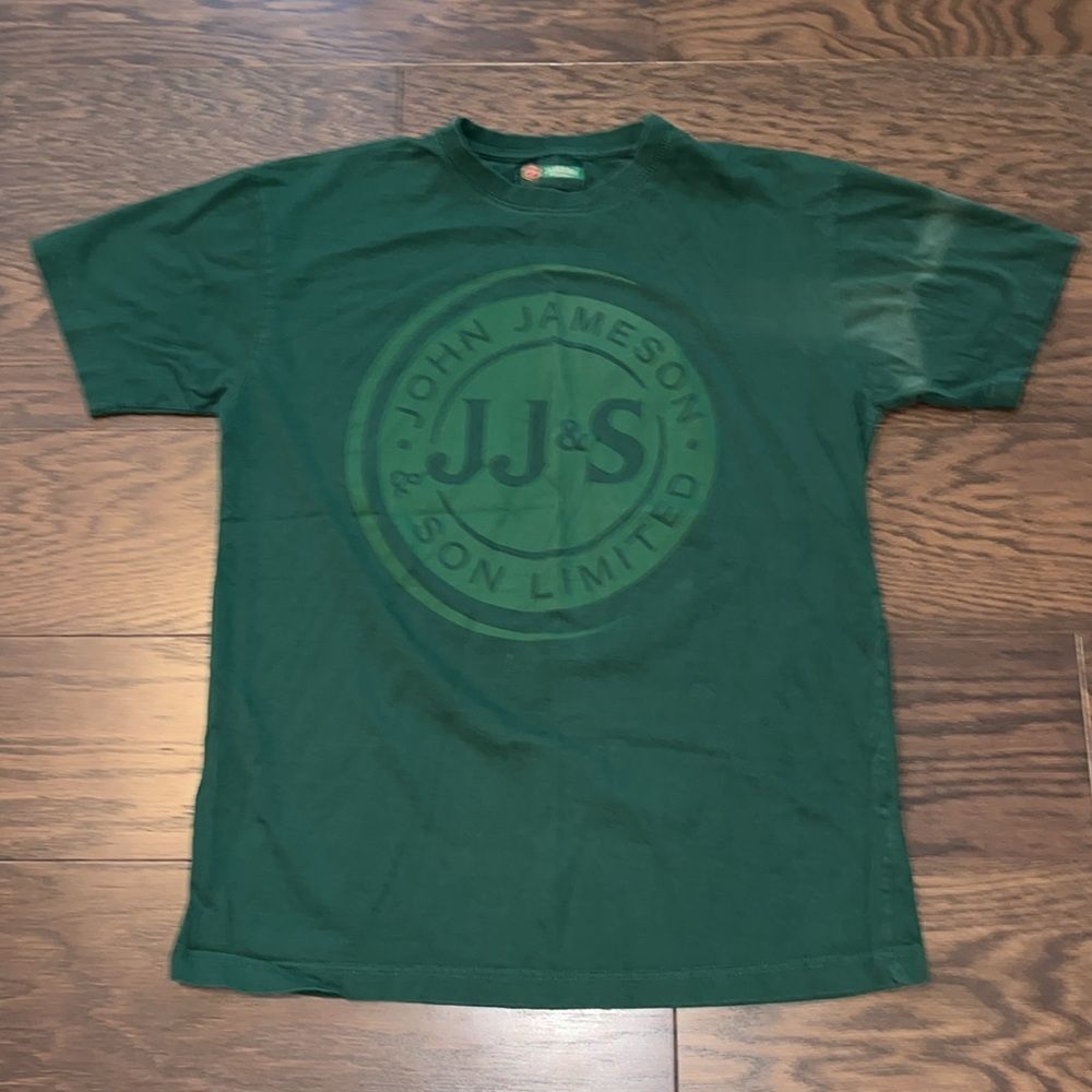 Official John Jameson & Sons Green Whiskey Drinkers worn used T Shirt